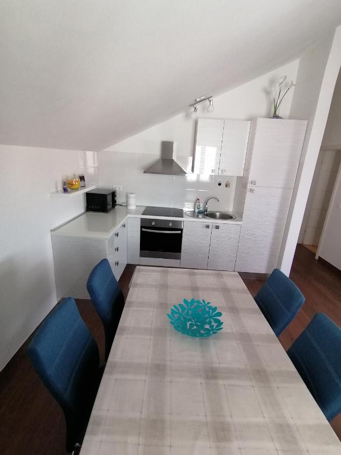 Lily Apartments Punta Skala Petrčane Extérieur photo